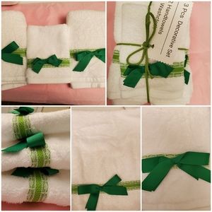 3Pcs Handtowels& wascloth set in re usable basket